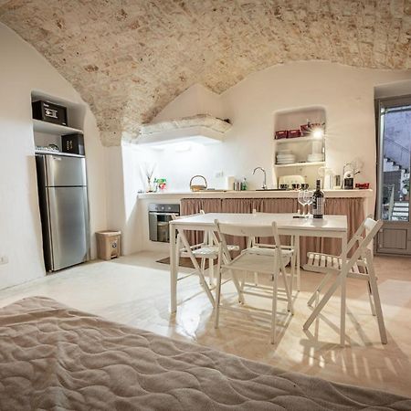 Vacation And Short Stay Suites & Apartments Ceglie - Celso Чельє-Мессапіка Екстер'єр фото